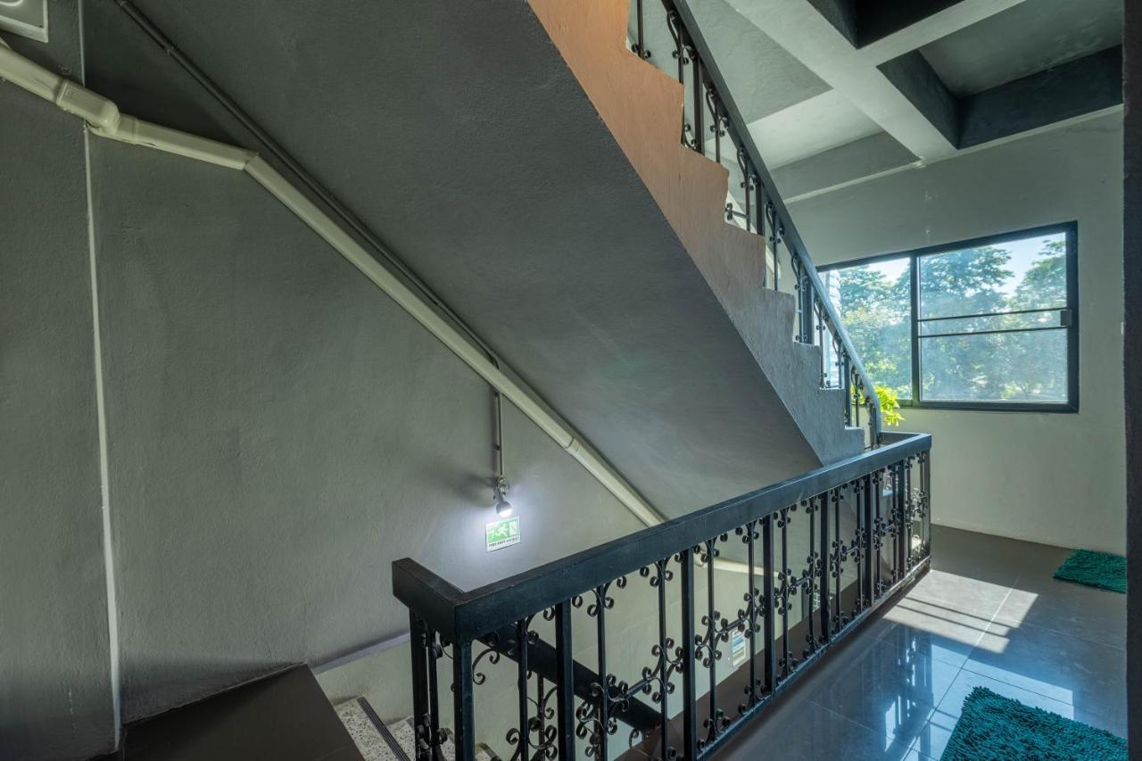 La Belle Nuit House Vandrerhjem Chiang Mai Eksteriør bilde