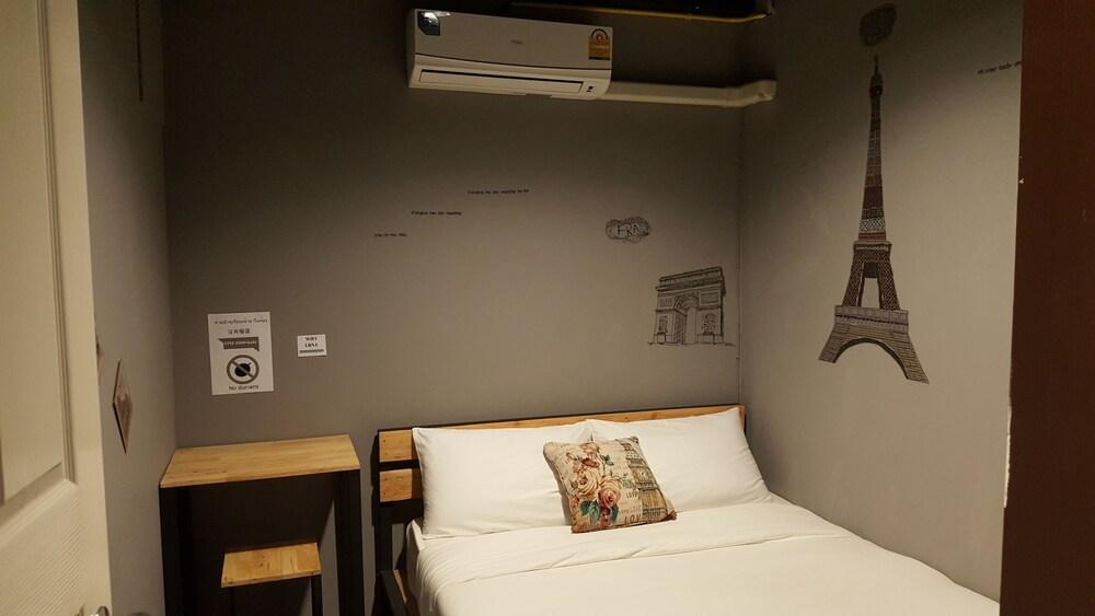 La Belle Nuit House Vandrerhjem Chiang Mai Eksteriør bilde